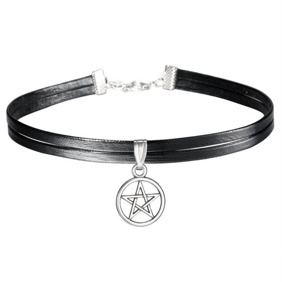 Jewelry - Black Elegant Leather Retro Choker Collar Pendant